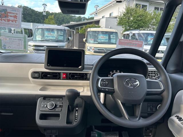 ムーヴキャンバス ストライプスＸ　４ＷＤ　届け出済み未使用車　バックカメラ　両側電動スライドドア　クリアランスソナー　衝突被害軽減システム　オートライト　スマートキー　アイドリングストップ　電動格納ミラー　ベンチシート（5枚目）