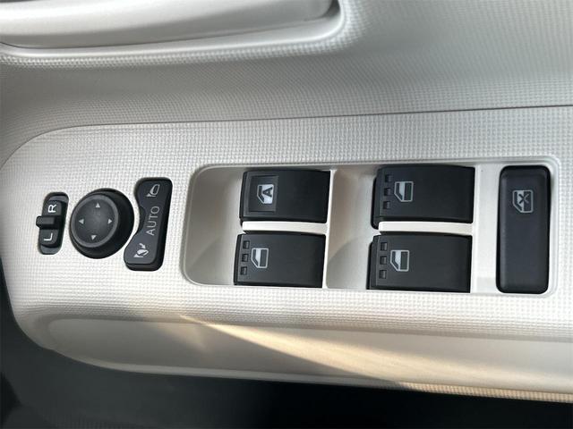 ムーヴキャンバス ストライプスＸ　届け出済み未使用車　バックカメラ　両側電動スライドドア　クリアランスソナー　　衝突被害軽減システム　オートライト　スマートキー　アイドリングストップ　電動格納ミラー　ベンチシート　ＣＶＴ（13枚目）