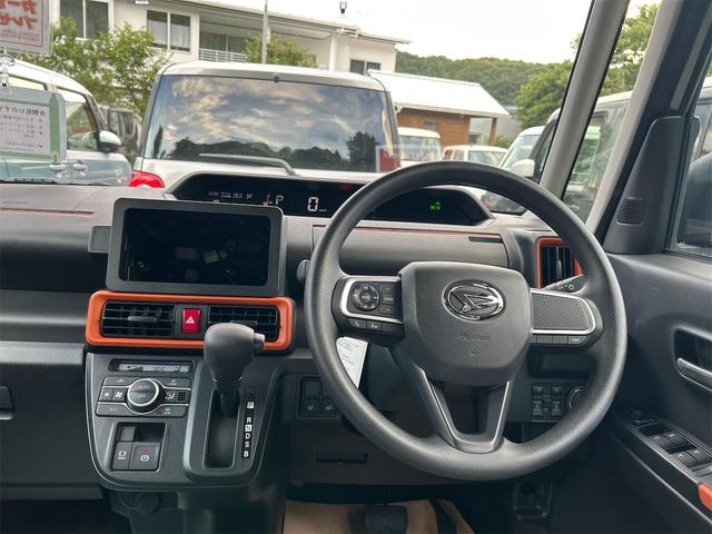 タント ファンクロス　届け出済み未使用車　バックカメラ　両側電動スライドドア　クリアランスソナー　衝突被害軽減システム　オートライト　ＬＥＤヘッドランプ　スマートキー　アイドリングストップ　電動格納ミラー　シートヒーター（5枚目）