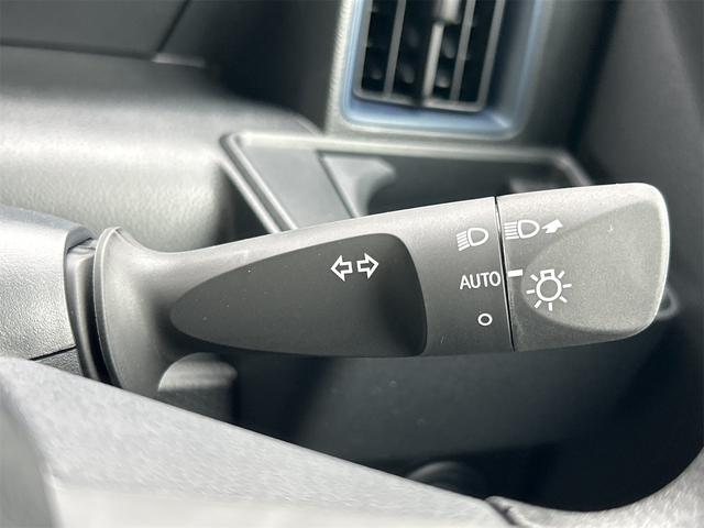 タント Ｌ　届け出済み未使用車　両側スライドドア　クリアランスソナー　衝突被害軽減システム　オートライト　ＬＥＤヘッドランプ　スマートキー　アイドリングストップ　電動格納ミラー　ＣＶＴ　盗難防止システム　ＡＢＳ（10枚目）