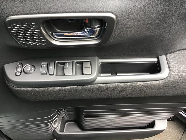 Ｎ－ＢＯＸカスタム ベースグレード　４ＷＤ　届け出済み未使用車　両側スライド・片側電動　クリアランスソナー　オートクルーズコントロール　レーンアシスト　衝突被害軽減システム　オートライト　ＬＥＤヘッドランプ　スマートキー（13枚目）