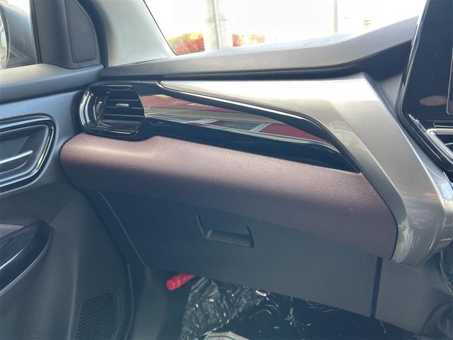 フロンクス ベースグレード　全周囲カメラ　クリアランスソナー　オートクルーズコントロール　レーンアシスト　衝突被害軽減システム　ナビ　ＴＶ　オートライト　ＬＥＤヘッドランプ　アルミホイール　スマートキー　アイドリングストップ（31枚目）