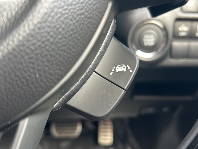 フロンクス ベースグレード　全周囲カメラ　クリアランスソナー　オートクルーズコントロール　レーンアシスト　衝突被害軽減システム　ナビ　ＴＶ　オートライト　ＬＥＤヘッドランプ　アルミホイール　スマートキー　アイドリングストップ（34枚目）