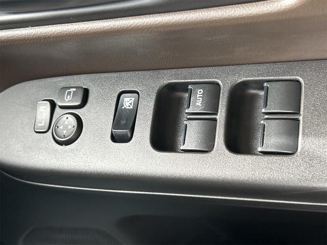 スペーシア ハイブリッドG 届け出済み未使用車 両側スライドドア クリアランスソナー 衝突被害軽減システム オートライト LEDヘッドランプ スマートキー アイドリングストップ 電動格納ミラー ベンチシート(11枚目)