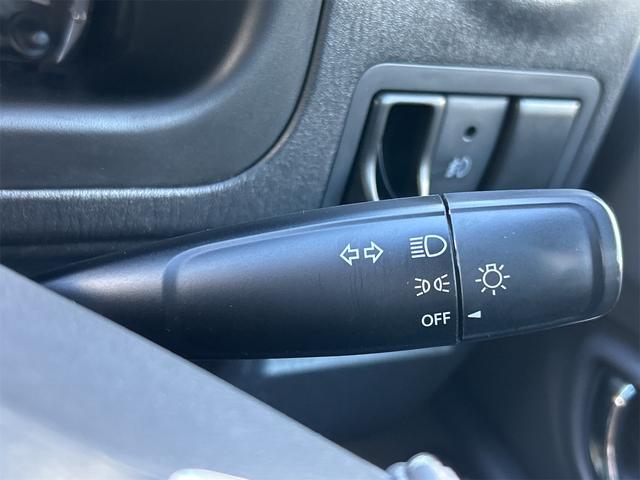 ジムニー ランドベンチャー　４ＷＤ　ドライブレコーダー　キーレスエントリー　電動格納ミラー　シートヒーター　ＡＴ　ＡＢＳ　アルミホイール　衝突安全ボディ　エアコン　パワーステアリング　パワーウィンドウ（9枚目）