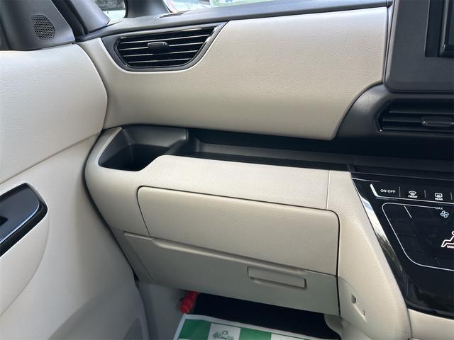 ルークス Ｘ　全周囲カメラ　両側スライド・片側電動　ナビ　クリアランスソナー　衝突被害軽減システム　オートライト　スマートキー　アイドリングストップ　電動格納ミラー　ベンチシート　ＣＶＴ　盗難防止システム　ＡＢＳ（30枚目）