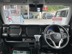 毎回座るフロントシート。運転席は必ず使用する部分ですので、座り心地が重要です！ 4