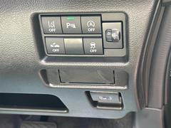 �إ����ɥ�󥰥��ȥåס٥���ޤ���֤���ȼ�ưŪ�˥��󥸥����ߤ���̵�̤�ǳ��������ӽХ������ޤ��ޤ������᤯���󥸥��ƻ�ư������ʤɡ��ɥ饤�С��δ��Фȥ���Τʤ�������������ܻؤ��Ƥ��ޤ��� 6