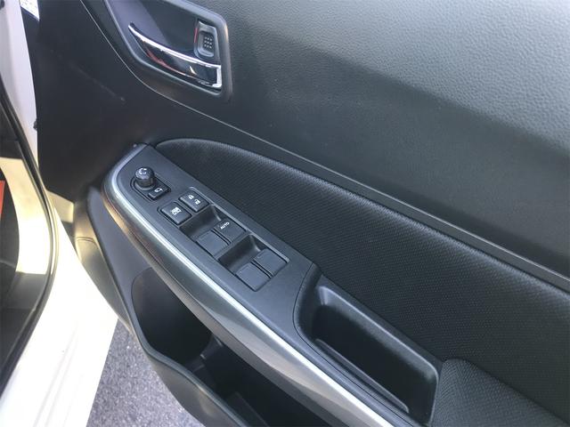 スイフト ハイブリッドＲＳ　４ＷＤ　ＥＴＣ　全周囲カメラ　ＴＶ　アルミホイール　ＬＥＤヘッドランプ　スマートキー　アイドリングストップ　電動格納ミラー　シートヒーター　ＣＶＴ　盗難防止システム　衝突安全ボディ　ＡＢＳ　ＥＳＣ（12枚目）