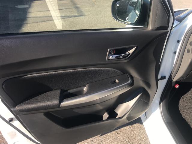 スイフト ハイブリッドＲＳ　４ＷＤ　ＥＴＣ　全周囲カメラ　ＴＶ　アルミホイール　ＬＥＤヘッドランプ　スマートキー　アイドリングストップ　電動格納ミラー　シートヒーター　ＣＶＴ　盗難防止システム　衝突安全ボディ　ＡＢＳ　ＥＳＣ（28枚目）