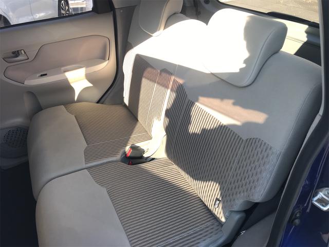 ムーヴ Ｌ　４ＷＤ　キーレスエントリー　アイドリングストップ　シートヒーター　ベンチシート　ＣＶＴ　盗難防止システム　ＡＢＳ　ＥＳＣ　ＣＤ　ミュージックプレイヤー接続可　衝突安全ボディ　エアコン（11枚目）