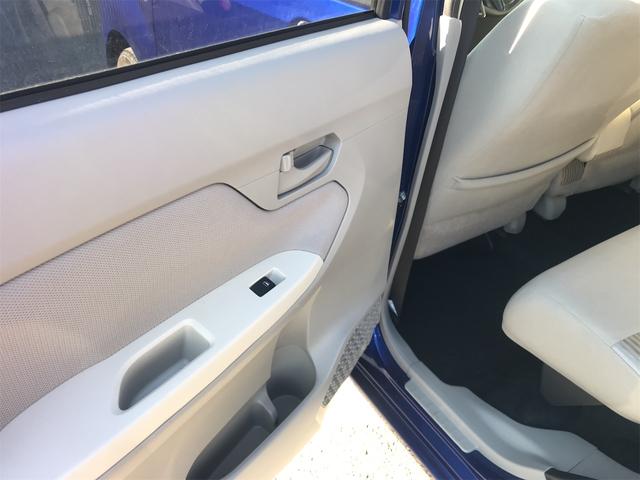 ムーヴ Ｌ　４ＷＤ　キーレスエントリー　アイドリングストップ　シートヒーター　ベンチシート　ＣＶＴ　盗難防止システム　ＡＢＳ　ＥＳＣ　ＣＤ　ミュージックプレイヤー接続可　衝突安全ボディ　エアコン（31枚目）