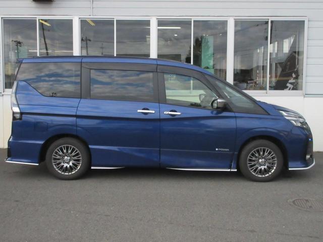 セレナ ｅ－パワー　オーテック　セーフティパッケージ　当社買取車　プロパイロット　パーキングアシスト　シートヒーター　ステアリングヒーター　パナソニック１０インチナビ　アラウンドビュー　電動パーキング　両側電動スライド　前後ドラレコ　ＥＴＣ（21枚目）