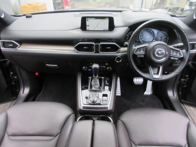 ＣＸ－８ ２５Ｔ　Ｌパッケージ　４ＷＤ　ＢＯＳＥサウンドシステム　フルセグＴＶ　ＣＤ／ＤＶＤ再生　ＥＴＣ２．０　アラウンドビュー　本革シート　シートエアコン　電動パーキング　アダプティブクルーズ　パーキングソナー（5枚目）