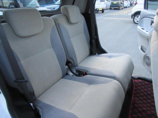 キャスト スタイルＧ　ＳＡＩＩ　４ＷＤ　２トーンルーフ　ナビ　バックカメラ　ＥＴＣ　フルセグ　ＣＤ／ＤＶＤ再生　Ｂｌｕｅｔｏｏｔｈ接続　衝突被害軽減ブレーキ　ＬＥＤヘッドライト　純正アルミホイール（5枚目）