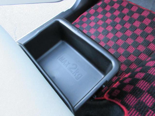 キャスト スタイルＧ　ＳＡＩＩ　４ＷＤ　２トーンルーフ　ナビ　バックカメラ　ＥＴＣ　フルセグ　ＣＤ／ＤＶＤ再生　Ｂｌｕｅｔｏｏｔｈ接続　衝突被害軽減ブレーキ　ＬＥＤヘッドライト　純正アルミホイール（27枚目）