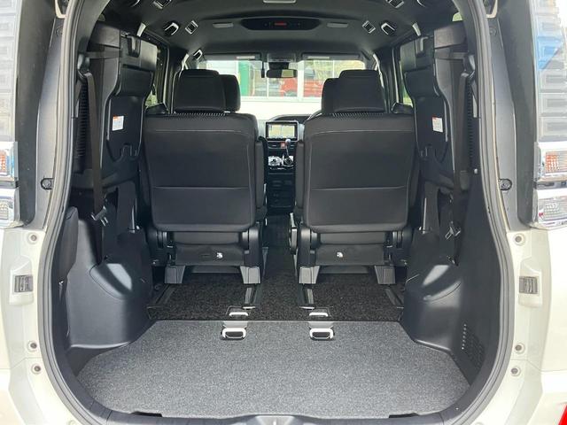 ヴォクシー ＺＳ　煌　４ＷＤ　寒冷地仕様　モデリスタエアロ　純正９インチナビ　バックカメラ　純正Ｒエンジンスターター　プリクラッシュセーフティ　ＥＴＣ　オートマチックハイビーム　両側パワースライドドア　オートクルーズ（19枚目）
