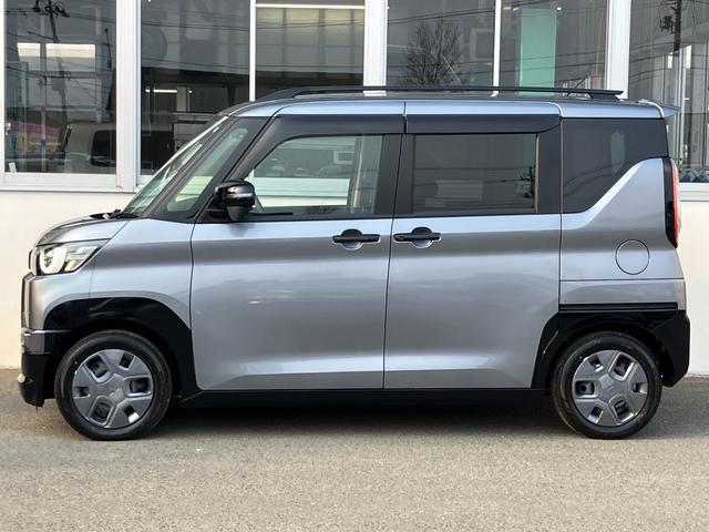 デリカミニ Ｇ　１０年１０万ｋｍ特別保証延長　パナソニックナビ　ＥＴＣ　フロアマット　ドアバイザー　寒冷地仕様　電動スライドドア　オートマチックハイビーム　衝突被害軽減ブレーキ　誤発進抑制　パーキングソナー（5枚目）