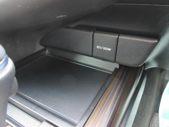 カムリ Ｇ　純正９インチナビ　ＡＣ１００Ｖ電源　ブラインドスポットモニター　ワンオーナー　バックカメラ　ＥＴＣ２．０　ドラレコ　アダプティブクルーズ　ＬＥＤヘッドライト　オートマチックハイビーム（29枚目）