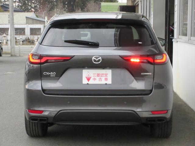ＣＸ－６０ ＸＤ－ハイブリッド　プレミアムスポーツ　４ＷＤ　走行９７００ｋｍ　純正１０．２５インチナビ　ＢＯＳＥサウンド　パノラマルーフ　アラウンドビュー　衝突被害軽減ブレーキ　アダプティブクルーズ　パーキングソナー（12枚目）