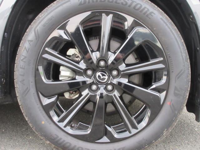 ＣＸ－６０ ＸＤ－ハイブリッド　プレミアムスポーツ　４ＷＤ　走行９７００ｋｍ　純正１０．２５インチナビ　ＢＯＳＥサウンド　パノラマルーフ　アラウンドビュー　衝突被害軽減ブレーキ　アダプティブクルーズ　パーキングソナー（16枚目）