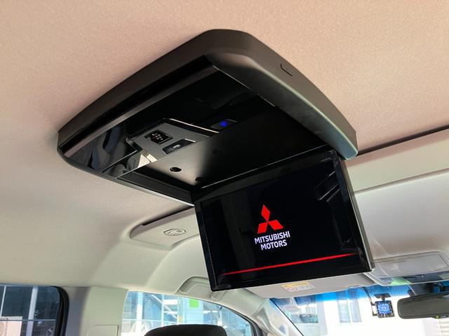 デリカD:5 G パワーパッケージ オリジナル10.1インチナビ フリップダウンモニター 全方位カメラ 後方車両検知システム 純正Rエンジンスターター 前後ドライブレコーダー サイドステップ ETC 10年10万km特別保証延長(4枚目)