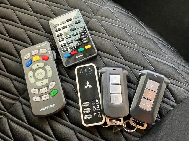 デリカD:5 G パワーパッケージ オリジナル10.1インチナビ フリップダウンモニター 全方位カメラ 後方車両検知システム 純正Rエンジンスターター 前後ドライブレコーダー サイドステップ ETC 10年10万km特別保証延長(18枚目)