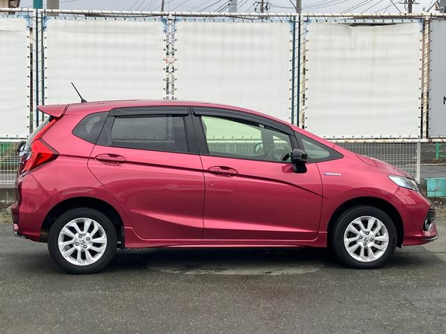 フィットハイブリッド S ホンダセンシング 4WD バックカメラ ETC オートライト 衝突被害軽減ブレーキ クルーズコントロール 車線逸脱警報 純正アルミ スマートキー 1年保証(24枚目)