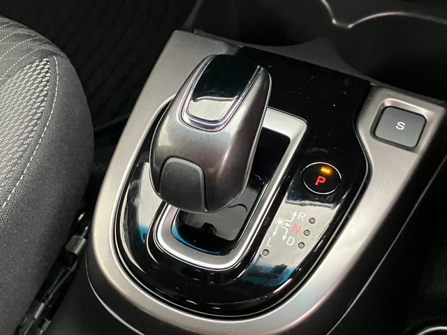 フィットハイブリッド S ホンダセンシング 4WD バックカメラ ETC オートライト 衝突被害軽減ブレーキ クルーズコントロール 車線逸脱警報 純正アルミ スマートキー 1年保証(26枚目)