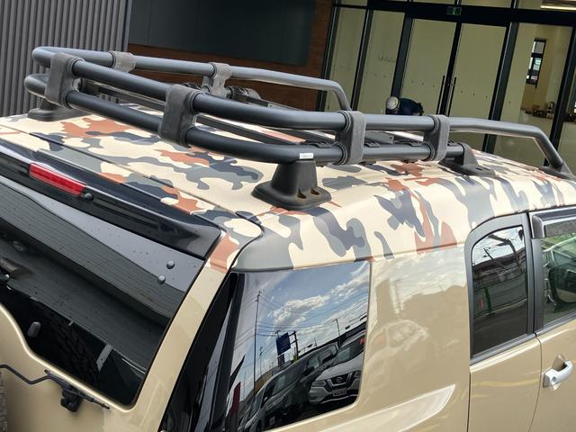 ＦＪクルーザー ベースグレード　寒冷地仕様　純正ナビ　バックカメラ　ルーフラック　フューエルオフロード１７インチアルミ　ＥＴＣ　ワイパーディアイサー　パーキングソナー　リアフォグランプ（6枚目）