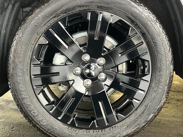 デリカＤ：５ シャモニー　アルパイン１１型ナビ　ナビ連動ＥＴＣ２．０　純正前後ドラレコ　１０年１０万ｋｍ特別保証延長　電動サイドステップ　全方位モニター　ブラインドスポットモニター　パワーシート　電動テールゲート　７人乗り（8枚目）