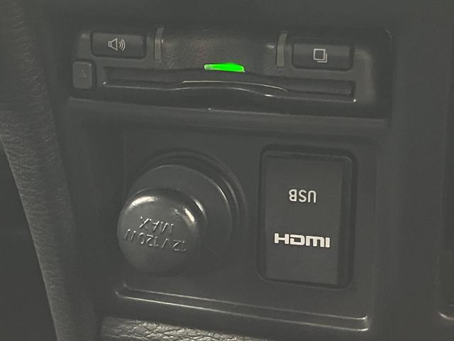 デリカＤ：５ シャモニー　アルパイン１１型ナビ　ナビ連動ＥＴＣ２．０　純正前後ドラレコ　１０年１０万ｋｍ特別保証延長　電動サイドステップ　全方位モニター　ブラインドスポットモニター　パワーシート　電動テールゲート　７人乗り（14枚目）