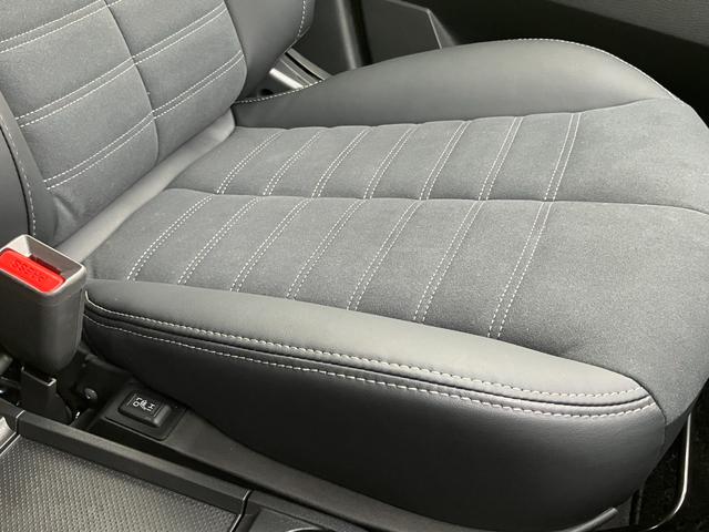 デリカＤ：５ シャモニー　アルパイン１１型ナビ　ナビ連動ＥＴＣ２．０　純正前後ドラレコ　１０年１０万ｋｍ特別保証延長　電動サイドステップ　全方位モニター　ブラインドスポットモニター　パワーシート　電動テールゲート　７人乗り（17枚目）