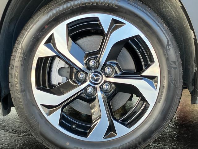 ＭＸ－３０ロータリーＥＶ エディションＲ　スマホ連携ディスプレイ　全方位モニター　ＢＯＳＥサウンド　メモリー付パワーシート　シート＆ステアリングヒーター　レーダークルーズコントロール　ＥＴＣ（4枚目）