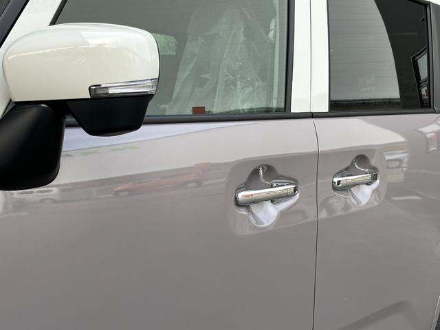 ワゴンＲスマイル クリームコーデ　４ＷＤ　届出済み未使用車　２トーンカラー　両側パワースライドドア　パーキングソナー　レーダークルーズコントロール　前席シートヒーター　ステアリングリモコン（5枚目）