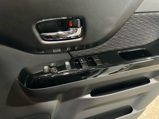 スペーシアカスタム ＧＳ　４ＷＤ　スマートキー　プッシュスタート　ＥＴＣ　ナビ　ＴＶ　Ｂｌｕｅｔｏｏｔｈ接続　シートヒーター　フォグランプ（21枚目）