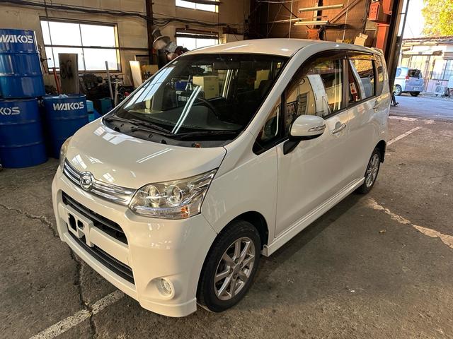 ムーヴ カスタム Xリミテッド 4WD プッシュスタート スマートキー ナビ ワンセグ バックカメラ(4枚目)