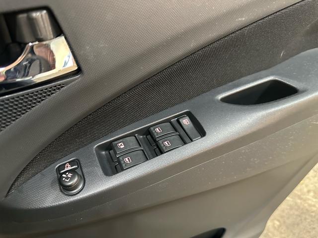 ムーヴ カスタム Xリミテッド 4WD プッシュスタート スマートキー ナビ ワンセグ バックカメラ(19枚目)