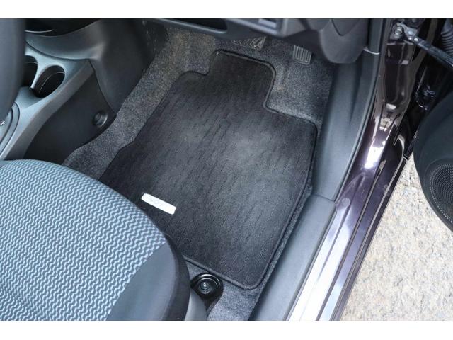 X ラジオデッキ AUX アイドリングストップ スマートキー スペアキー 電格ミラー 冬タイヤ 夏タイヤ車載 内装ツートン 1.3万キロ 修復歴なし タイミングチェーンエンジン 車検令和5年6月まで(46枚目)