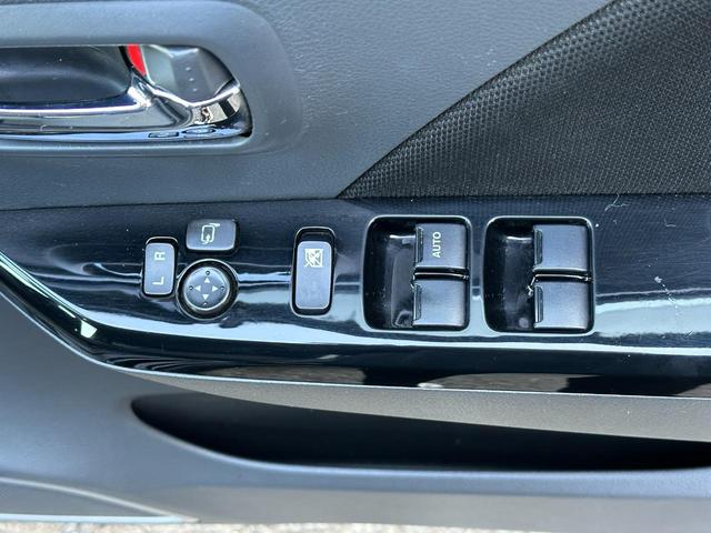 20周年記念車 1ヶ月保証 禁煙車 ETC ナビ TV 衝突被害軽減システム オートライト HID スマートキー アイドリングストップ シートヒーター ベンチシート CVT ABS 修復歴あり 車検R7年5月(28枚目)