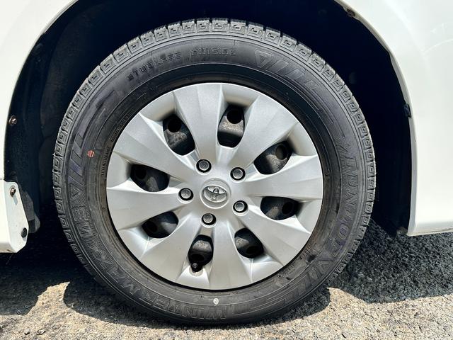 ヴォクシー Ｘ　Ｌエディション　４ＷＤ　車検２年　１ヶ月保証　修復歴なし　禁煙車　バックカメラ　ナビ　ＴＶ　両側スライド・片側電動　オートライト　ＨＩＤ　キーレス　電動格納ミラー　後席モニター　ＣＶＴ　Ｂｌｕｅｔｏｏｔｈ（12枚目）