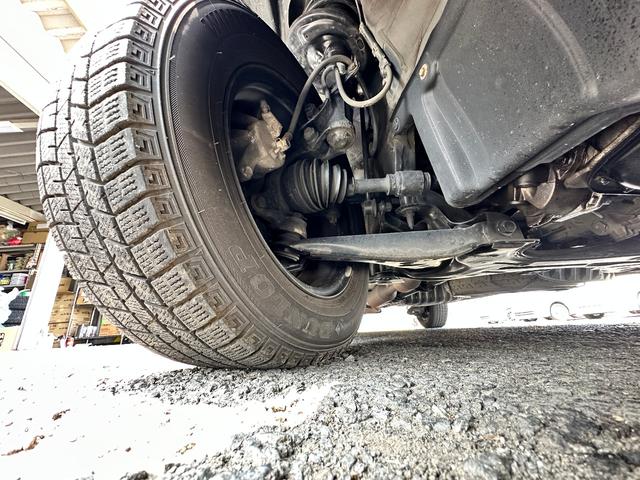 ヴォクシー Ｘ　Ｌエディション　４ＷＤ　車検２年　１ヶ月保証　修復歴なし　禁煙車　バックカメラ　ナビ　ＴＶ　両側スライド・片側電動　オートライト　ＨＩＤ　キーレス　電動格納ミラー　後席モニター　ＣＶＴ　Ｂｌｕｅｔｏｏｔｈ（44枚目）