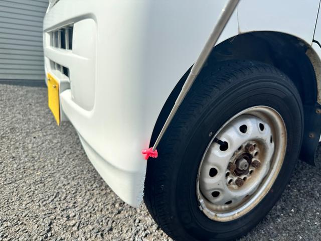 ハイゼットカーゴ ＤＸ　５速マニュアル　車検２年　４ＷＤ　１ヶ月保証　修復歴なし　両側スライドドア　エアコン　パワーステアリング　運転席エアバッグ（13枚目）