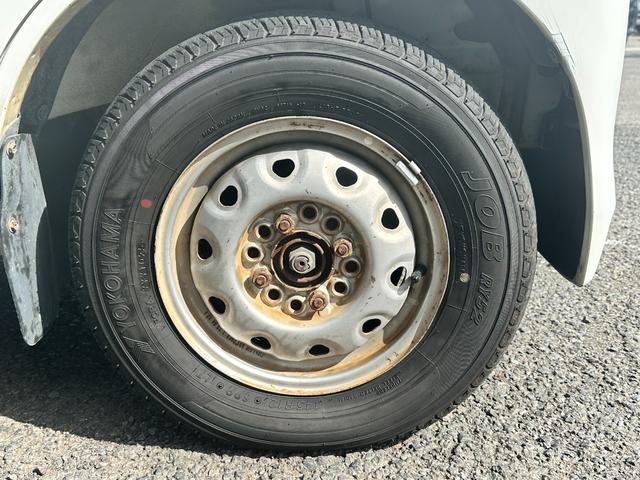 ハイゼットカーゴ ＤＸ　５速マニュアル　車検２年　４ＷＤ　１ヶ月保証　修復歴なし　両側スライドドア　エアコン　パワーステアリング　運転席エアバッグ（15枚目）