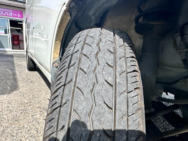 ハイゼットカーゴ ＤＸ　５速マニュアル　車検２年　４ＷＤ　１ヶ月保証　修復歴なし　両側スライドドア　エアコン　パワーステアリング　運転席エアバッグ（16枚目）