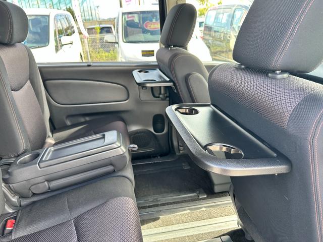 セレナ ハイウェイスター　車検２年　１ヶ月保証　修復歴なし　禁煙車　ナビ　ＴＶ　バックカメラ　ＥＴＣ　両側電動スライドドア　スマートキー　３列シート　ＣＶＴ　アルミ　盗難防止システム（41枚目）