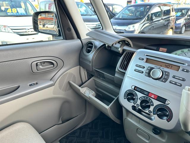 タント Ｌ　４ＷＤ　車検２年　１ヶ月保証　修復歴なし　禁煙車　スライドドア　キーレスエントリー　ベンチシート　ＡＴ　盗難防止システム　ＣＤ　アルミホイール　衝突安全ボディ　エアコン　パワーステアリング（18枚目）