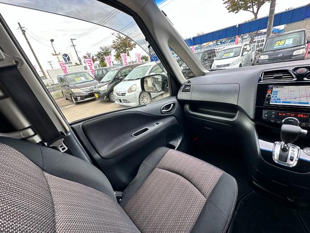 セレナ ハイウェイスター S-ハイブリッド 車検2年 1年保証 修復歴なし 禁煙車 ナビ TV ETC 左側電動スライドドア スマートキー 3列シート CVT アルミ 盗難防止システム(18枚目)