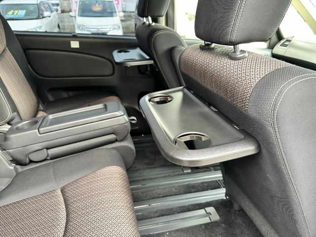 セレナ ハイウェイスター S-ハイブリッド 車検2年 1年保証 修復歴なし 禁煙車 ナビ TV ETC 左側電動スライドドア スマートキー 3列シート CVT アルミ 盗難防止システム(40枚目)