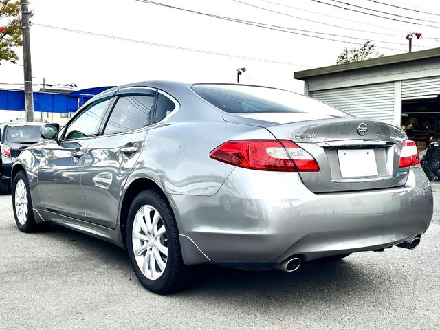 NISSAN FUGA HYBRID BASE GRADE